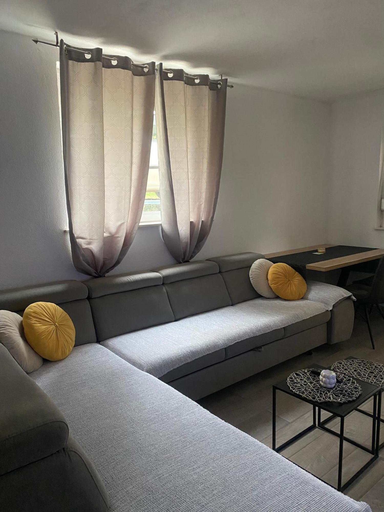 Gabine - Self Check-in Apartment Kastela